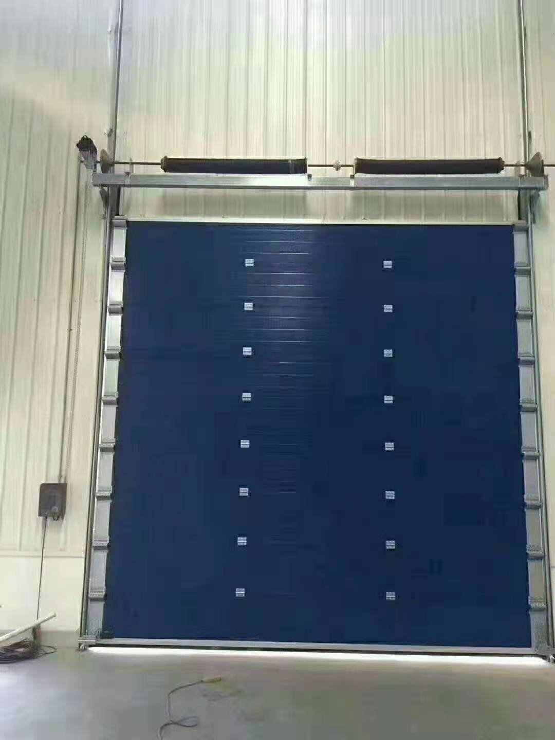 What is the difference between a sliding door and a fast door?