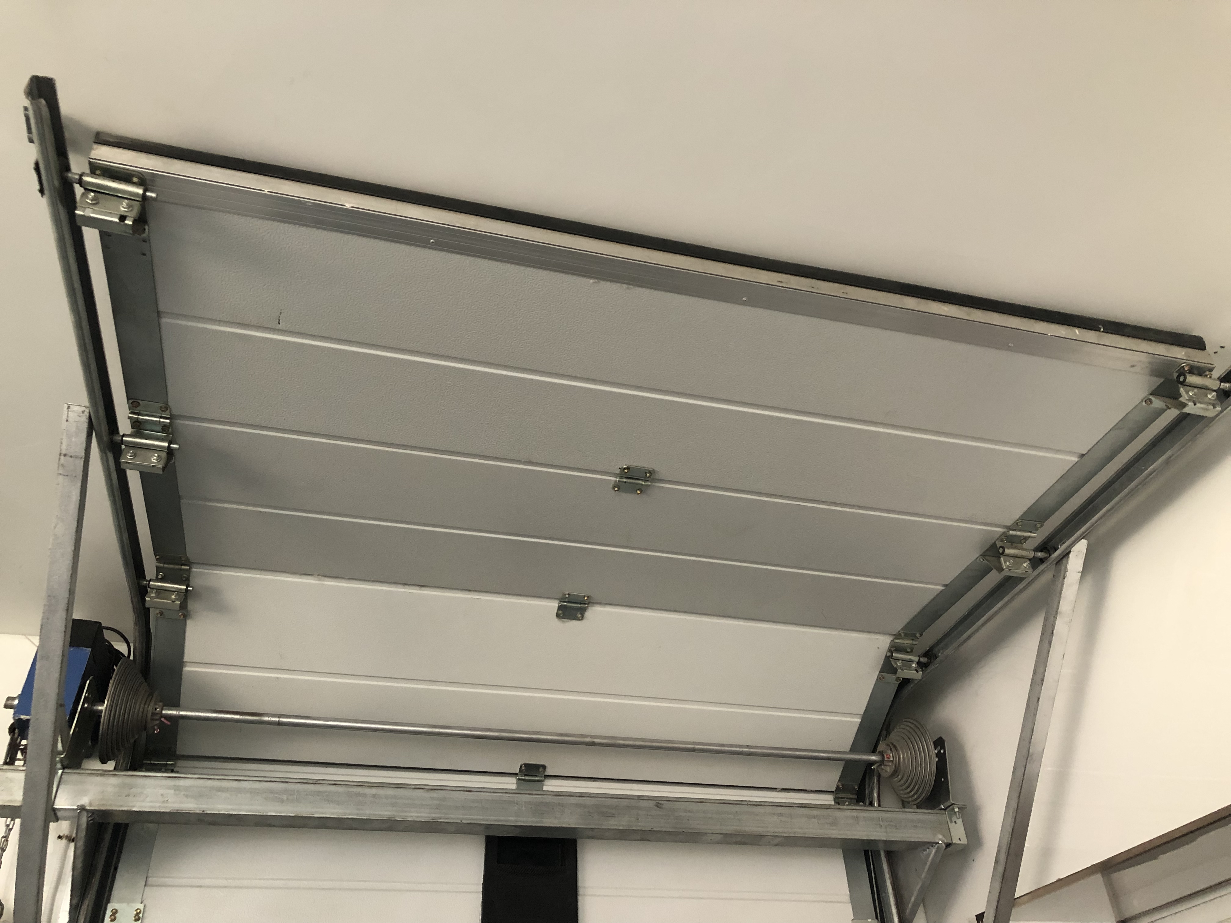 how much does it cost to replace a sliding door