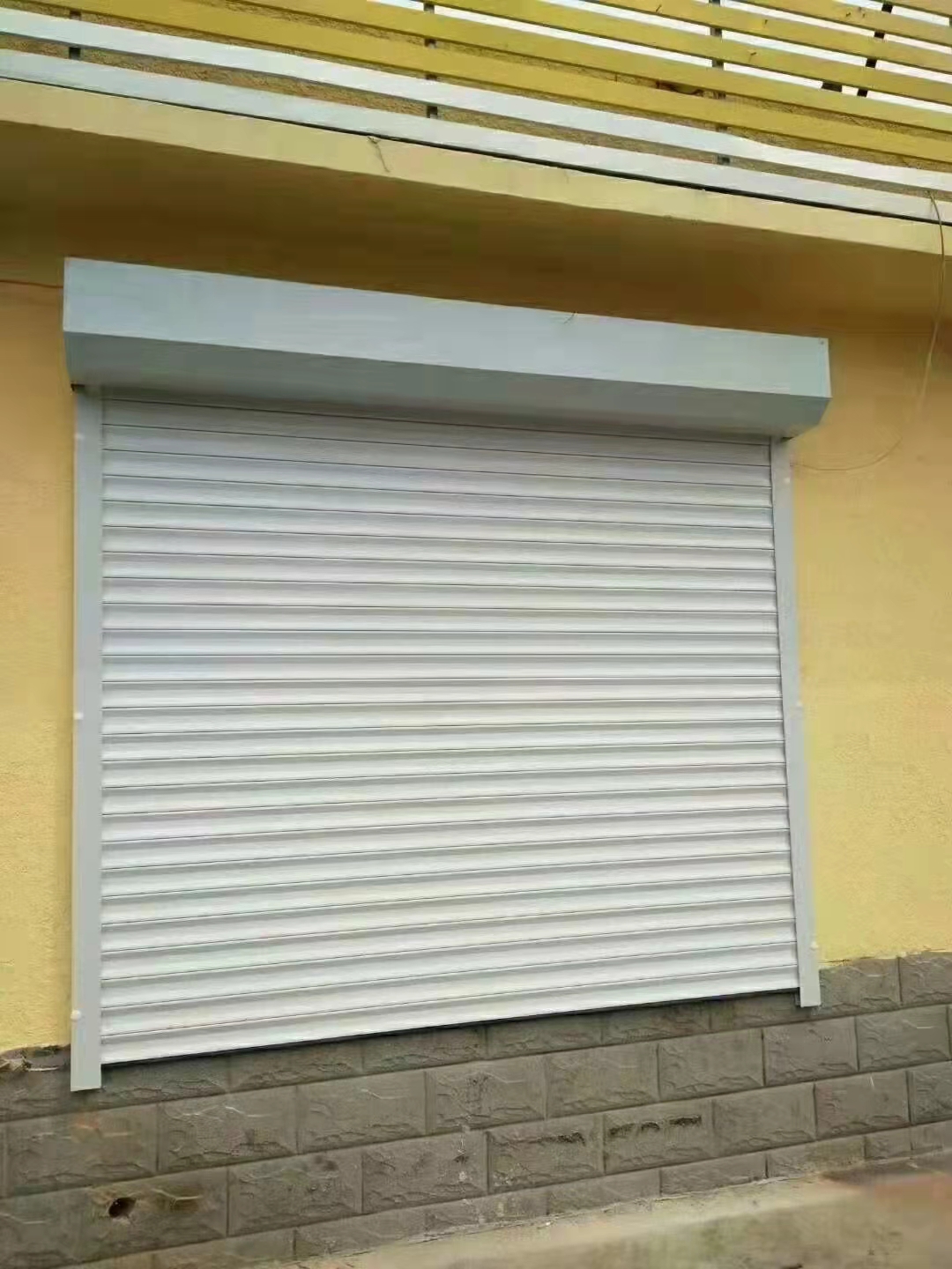 How to help sliding door slide easier
