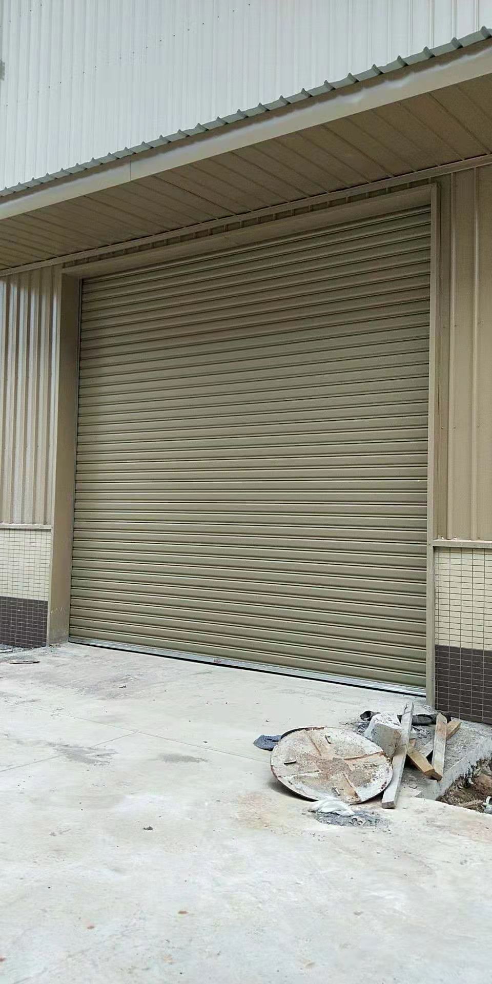 Number of times the fast rolling door is used