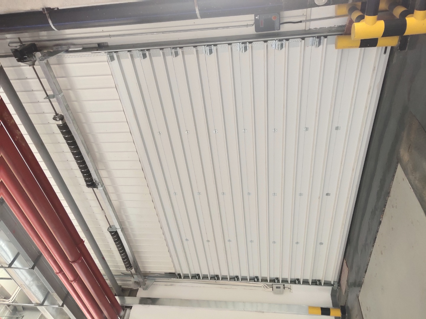 What should you pay attention to when installing rolling shutter doors in summer?