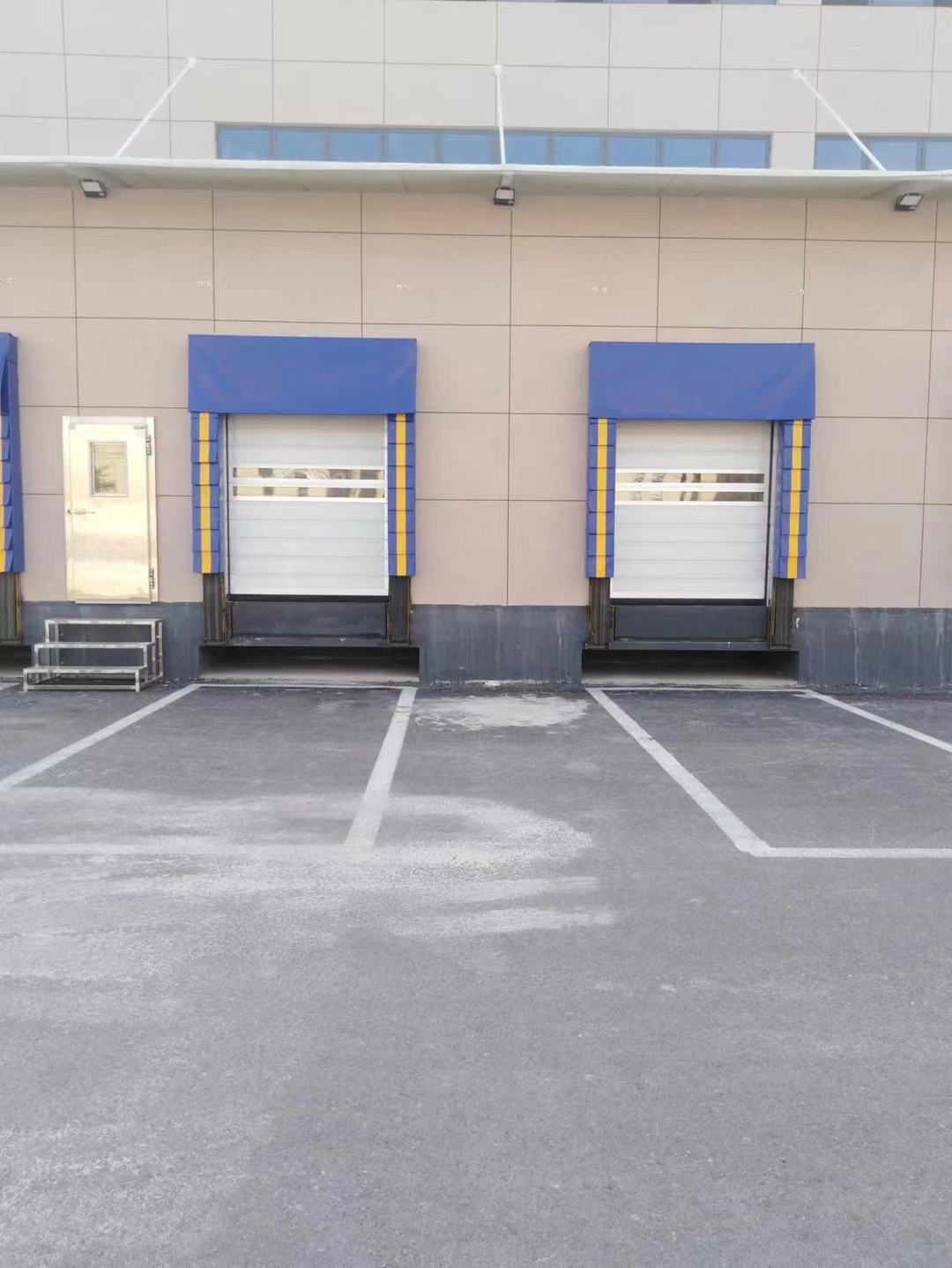 are garage doors covered by strata