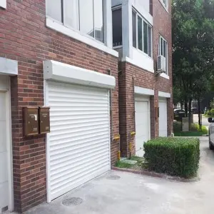 What different materials are available for fast rolling shutter doors